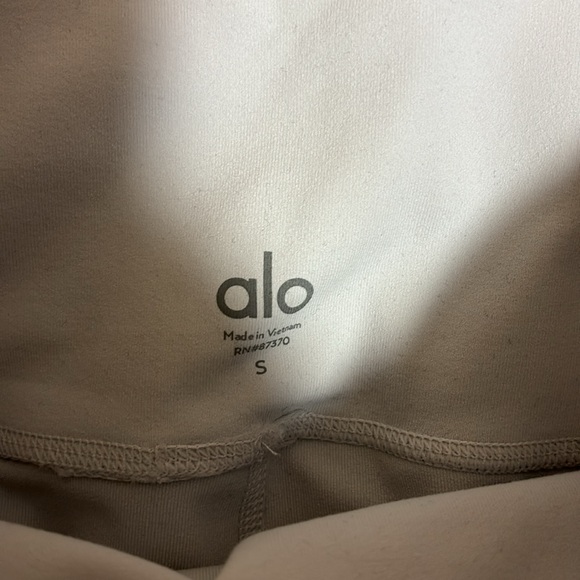 Alo leggings - Picture 2 of 6